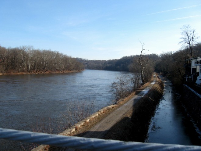 January Delaware and Canal from Footbridge 2017